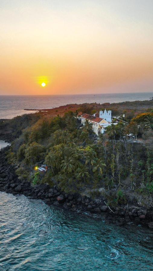 Fort Tiracol Heritage Hotel Arambol Esterno foto