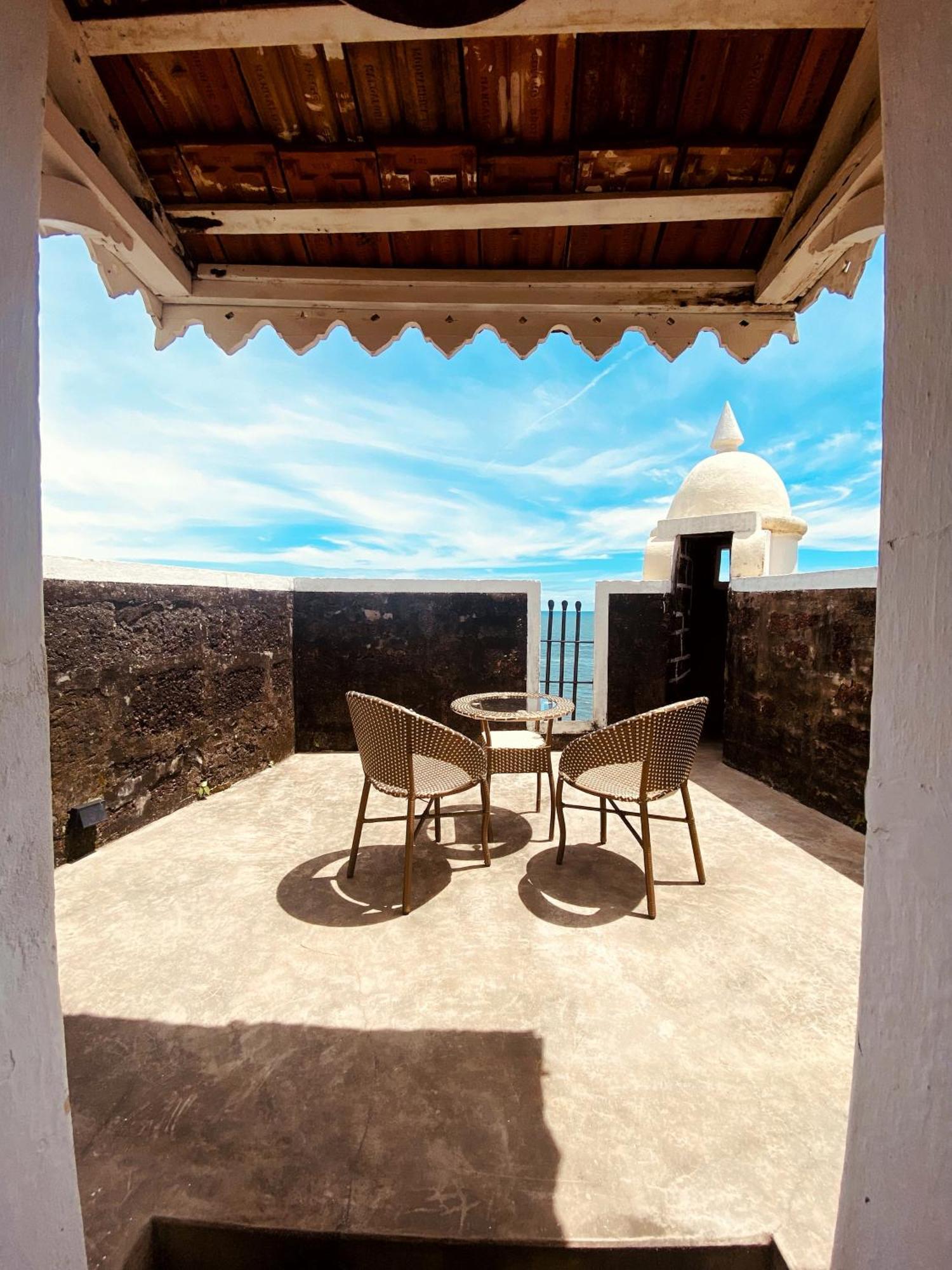 Fort Tiracol Heritage Hotel Arambol Esterno foto
